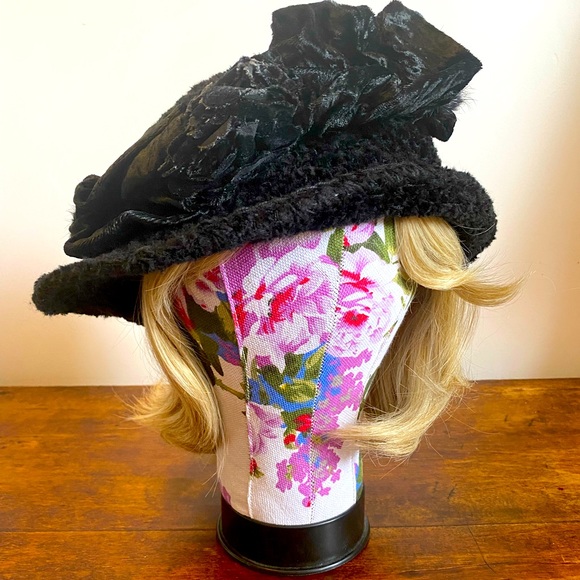 Shabby Chic Chenille & Velvet Hat - Picture 1 of 3